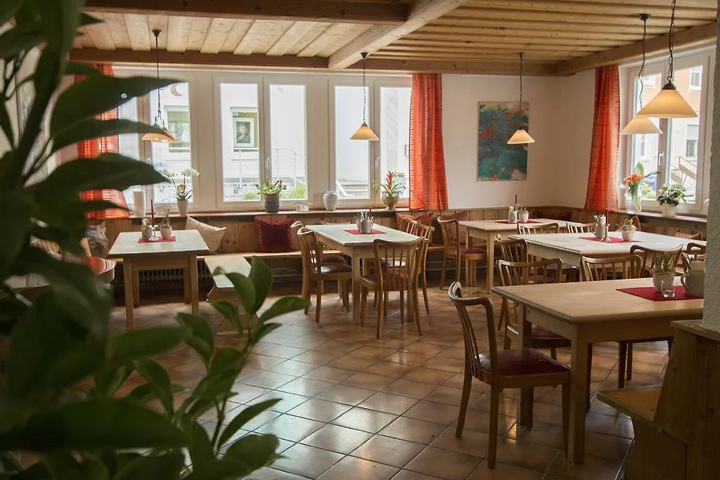 Forst'S Landhaus Hotel Riedenburg 2*,